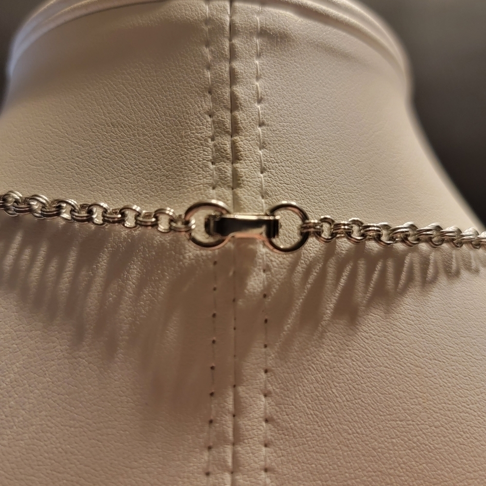 Unsigned Silvertone Tassel Necklace - Picture 3 of 3